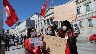 Prisión para quienes acosen a mujeres que acuden a interrumpir su embarazo