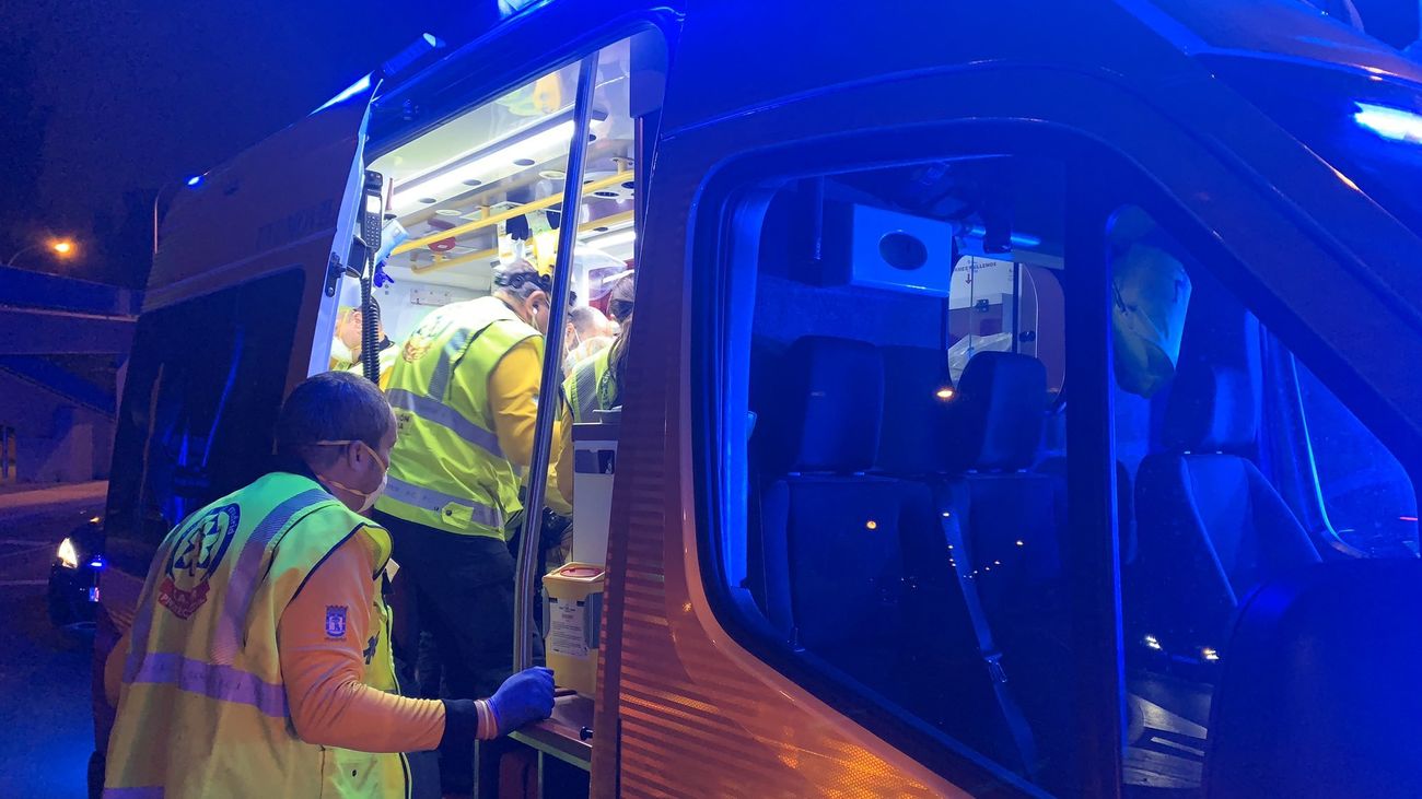 La policía investiga el posible atropello con fuga de un hombre en Avenida de los Poblados