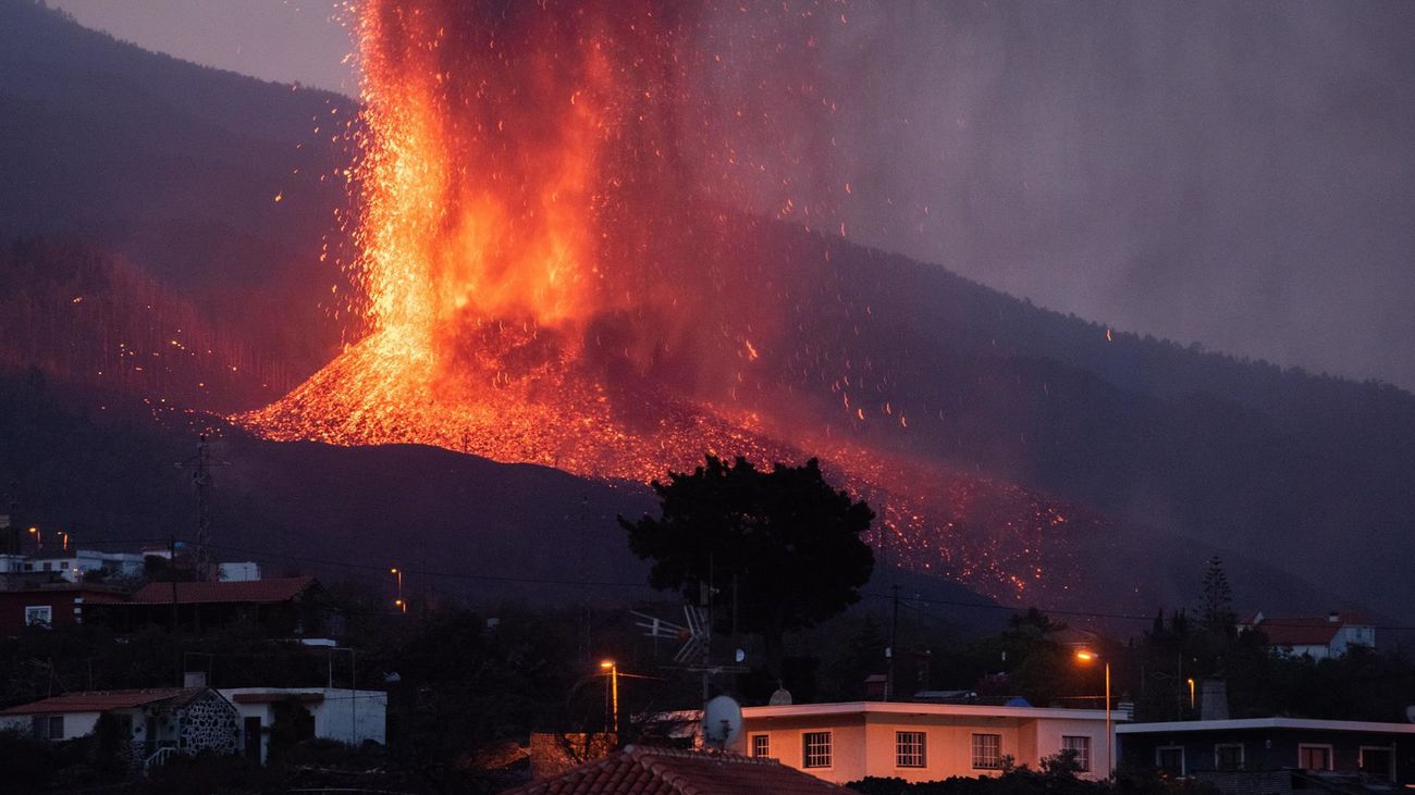 Imagen de una erupción en el volcán de la isla de La Palma