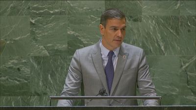 Sánchez llama en la ONU a defender la democracia porque “está amenazada”