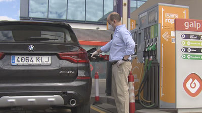 La gasolina sube un 0,56%, el diésel un 0,7% y encadenan tres semanas consecutivas de ascensos