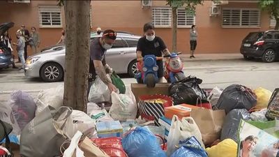 Madrid se solidariza con los afectados por el volcán con la recogida de ropa, alimentos y material escolar