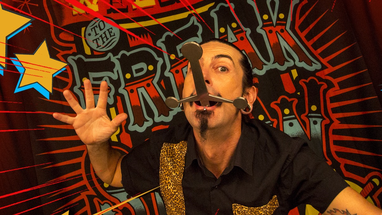 Murray Malloy, el ‘tragasables’, en uno de sus espectáculos