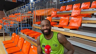 Eyenga: "Pasé de dormir en un cementerio a jugar con Kobe Bryant"