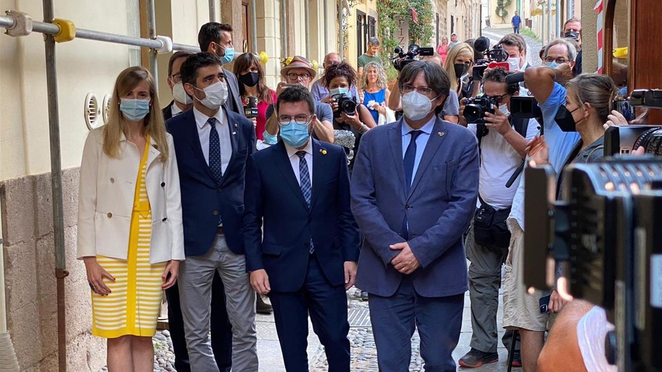 Puigdemont acusa a Sánchez de dialogar solo con quienes le apoyan en el Parlamento
