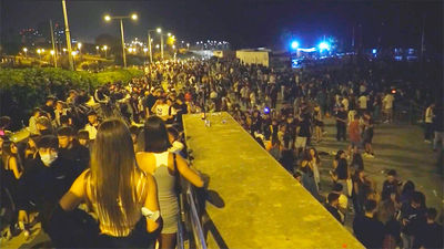 Nuevo macrobotellón en la playa de Barcelona por Las fiestas de La Mercè
