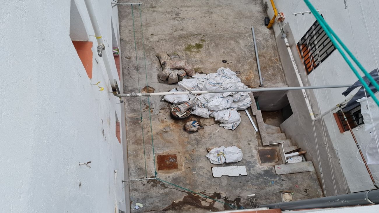 Tres años esperando un ascensor que no llega en Aluche