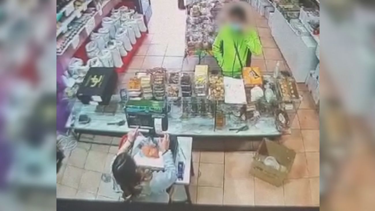 El 'estafador de comercios' vuelva a actuar en dos municipios de Madrid