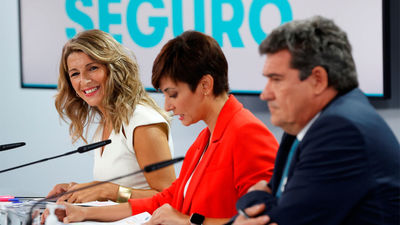 Las diferencias de criterio en el Gobierno llegan a la rueda de prensa de Moncloa