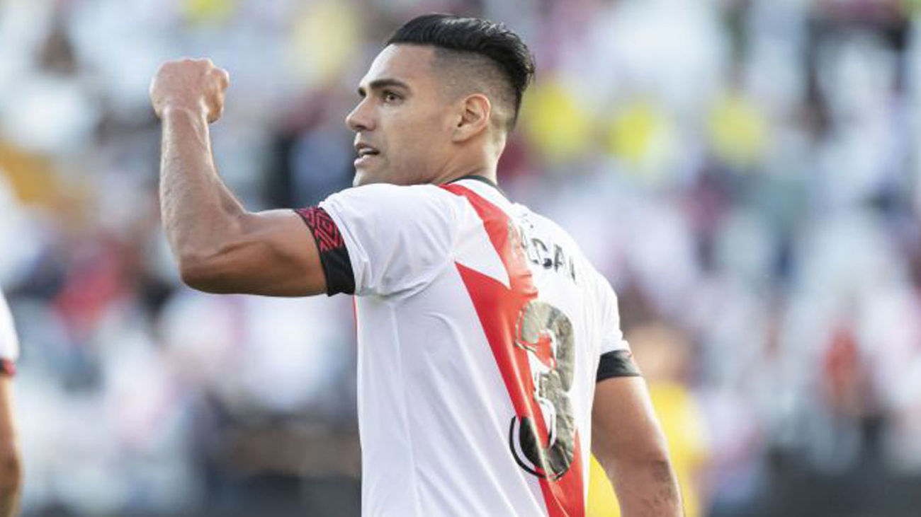 Falcao amenaza la fiesta de El Sadar