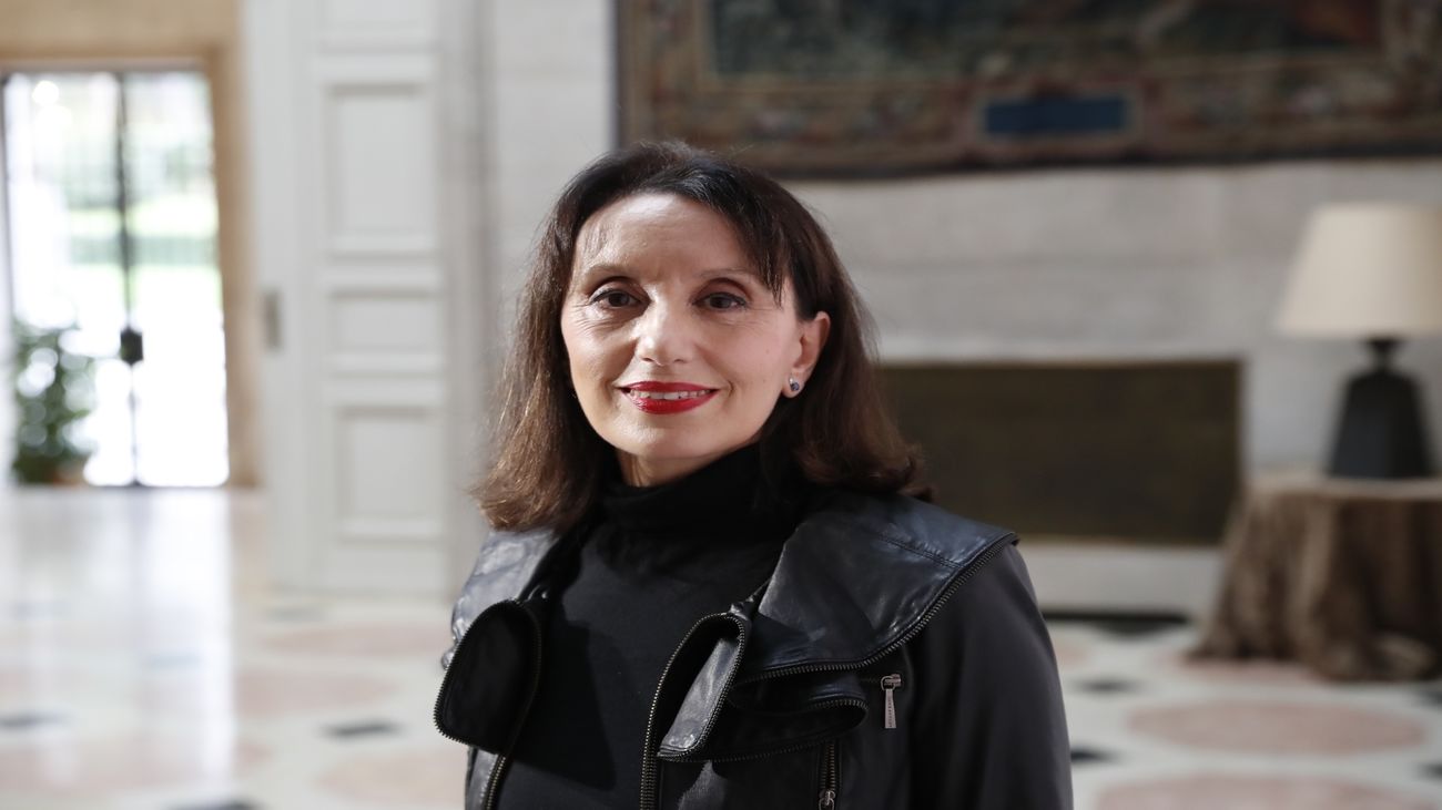 Luz Casal interviene en un coloquio por 'La Noche de los Libros'