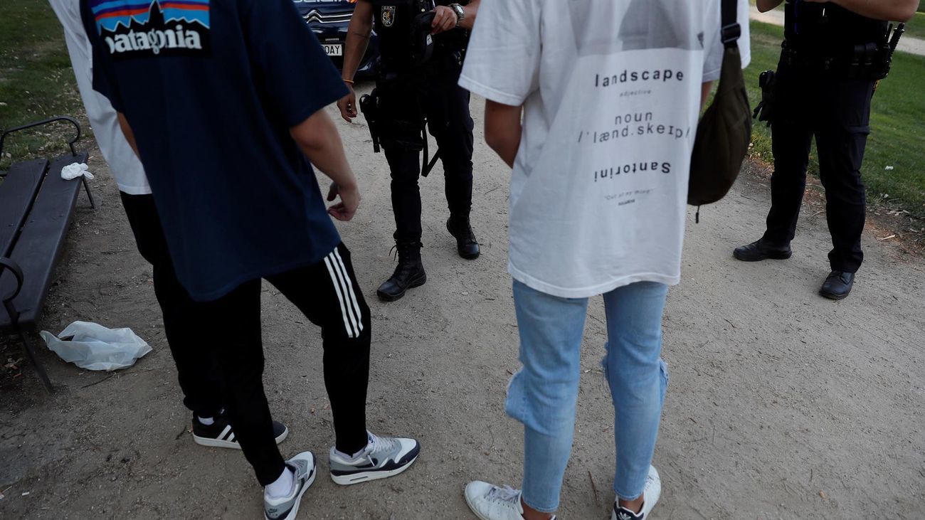 La policía confirma la presencia de bandas y menas en los macrobotellones de Madrid