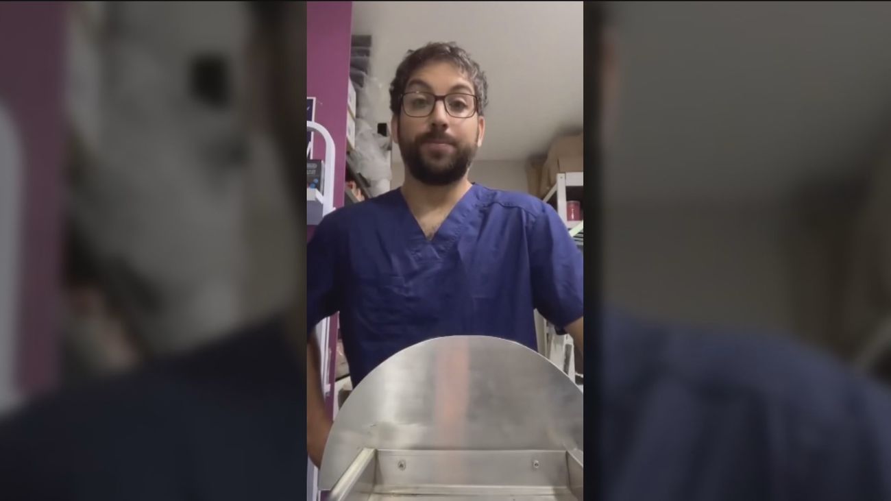 Álvaro Fernández, el farmacéutico Tiktoker gracias a sus originales vídeos sobre salud