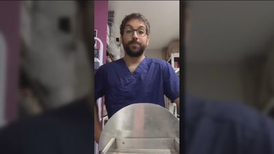 Álvaro Fernández, el farmacéutico Tiktoker gracias a sus originales vídeos sobre salud