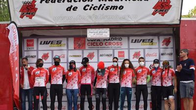 Triunfos de Estela Domínguez y Julio Pérez en el debut del ciclocross