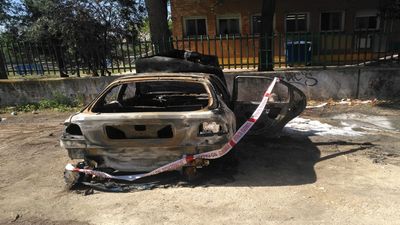 Hasta cinco vehículos calcinados en diferentes puntos de Coslada