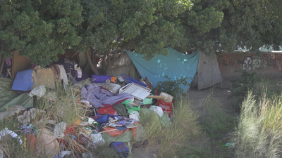 Los vecinos de Arganzuela denuncian un asentamiento ilegal que no para de crecer