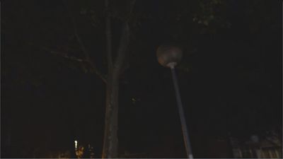 Los vecinos de Leganés denuncian falta de luz en su plaza desde hace años