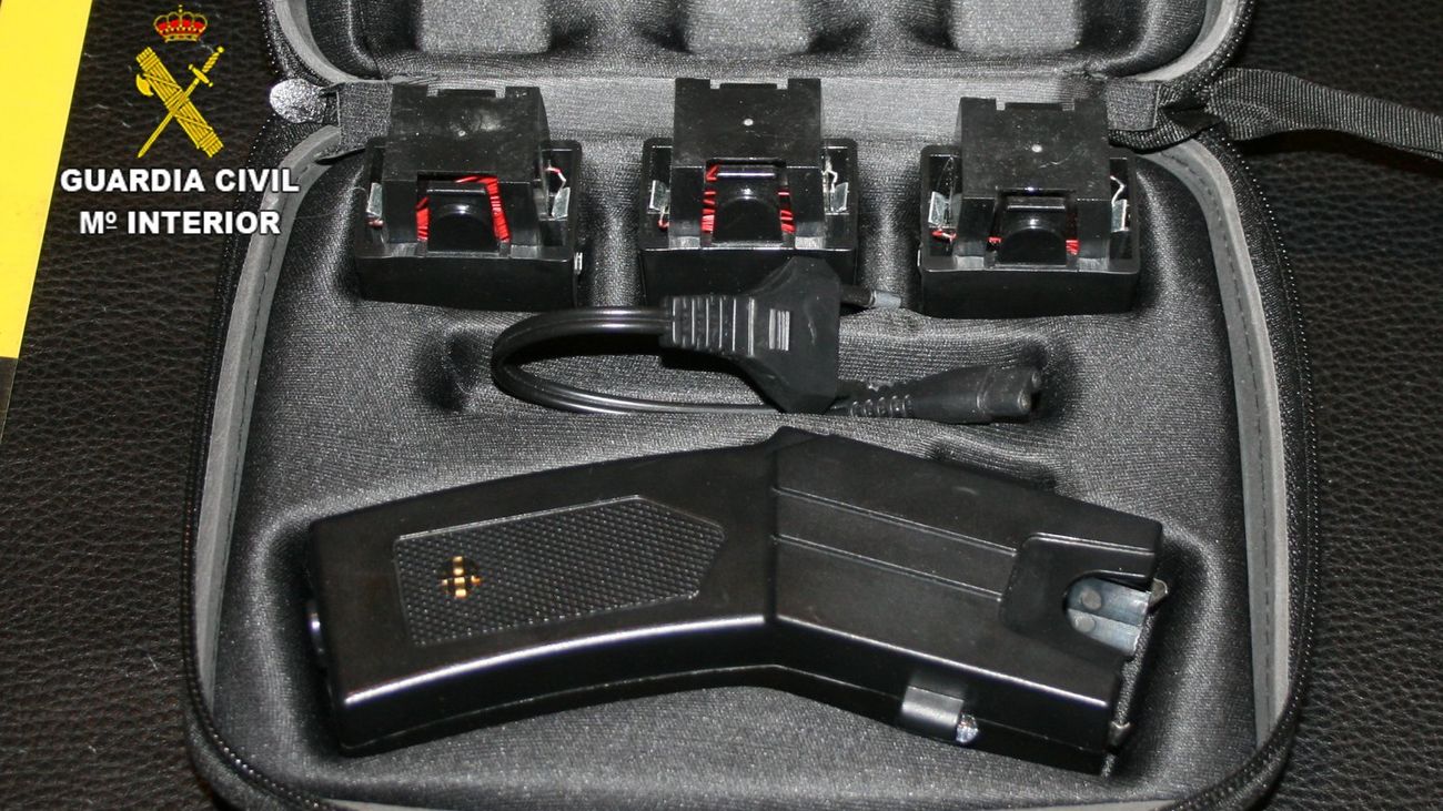 Cargadores incautados por la Guardia Civil