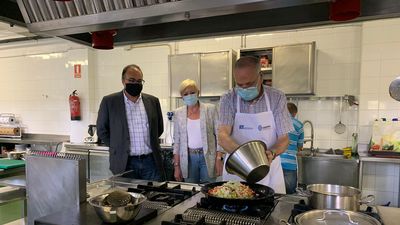 Leganés amplía sus cursos 'másterchef' para mayores en soledad o con parejas enfermas