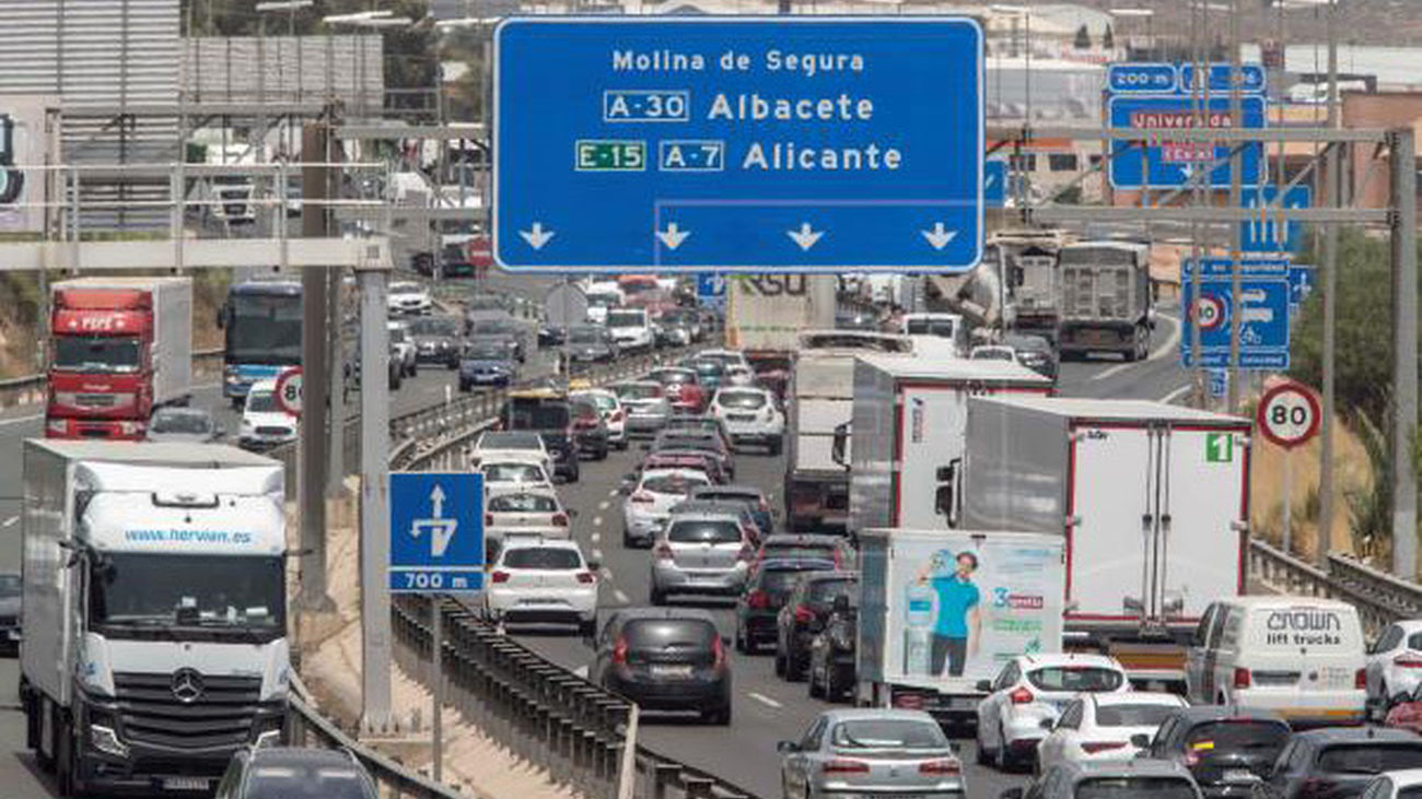 Tráfico prevé más de siete millones de viajes por carretera durante el Puente del Pilar