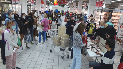 Carlos Ríos, nutricionista e influencer, lanza una crema de cacao 'realfooding'