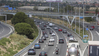 Comienza la 'operación salida' de tráfico por el puente del Pilar