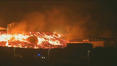 Preocupa la colada de lava que avanza en Los Llanos de Aridane y ha dañado casas