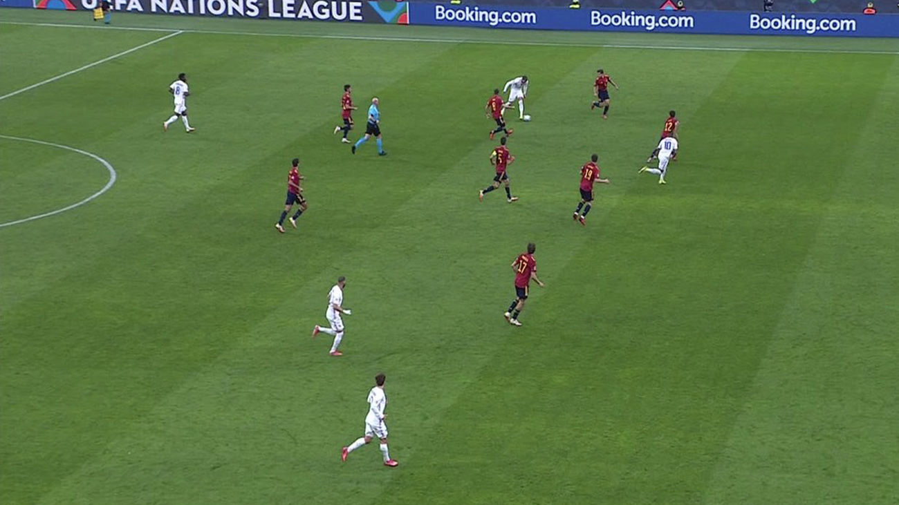 Un fuera de juego contra el fútbol