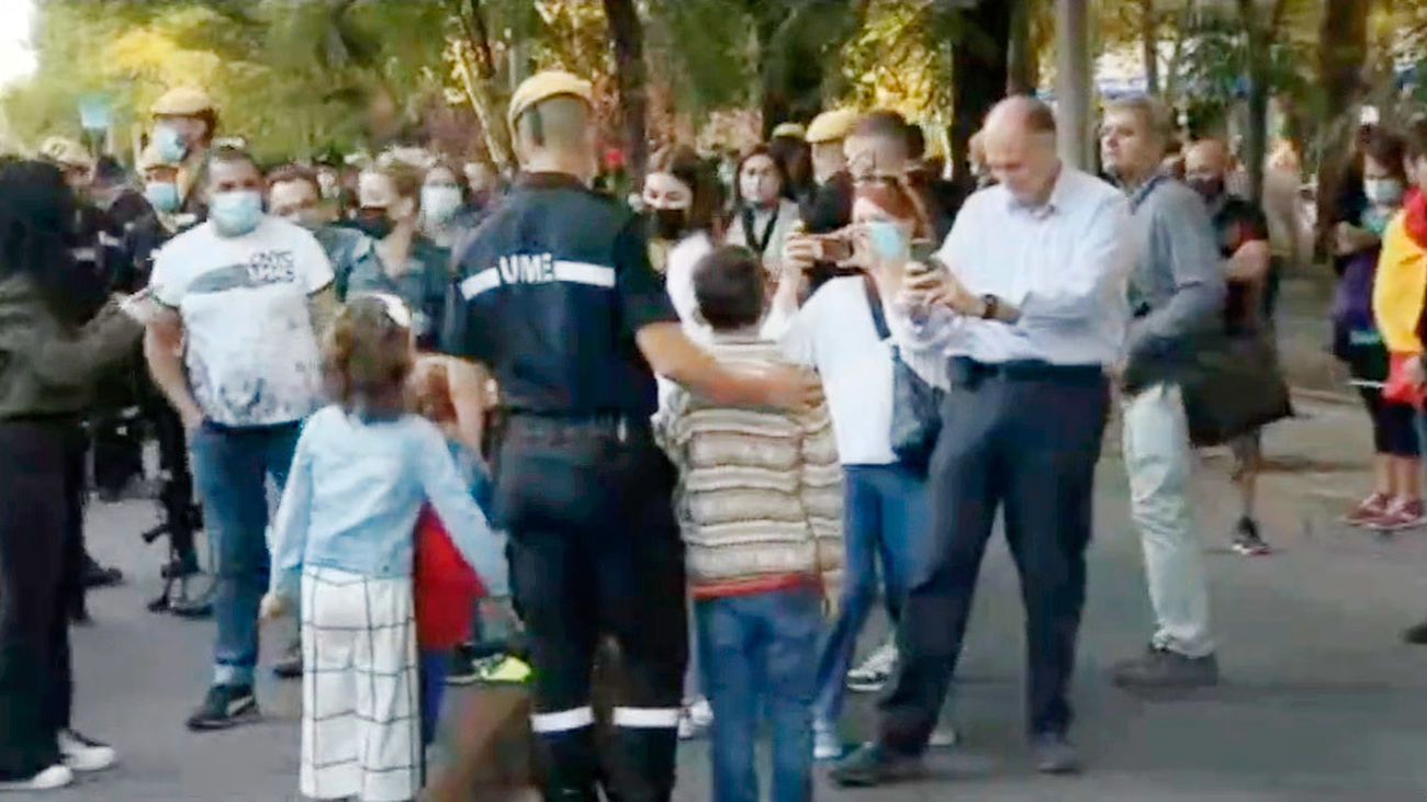 Los madrileños arropan a las Fuerzas Armadas en el desfile del 12 de octubre
