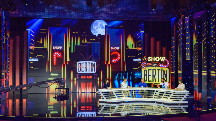 El plató con los colaboradores / Telemadrid