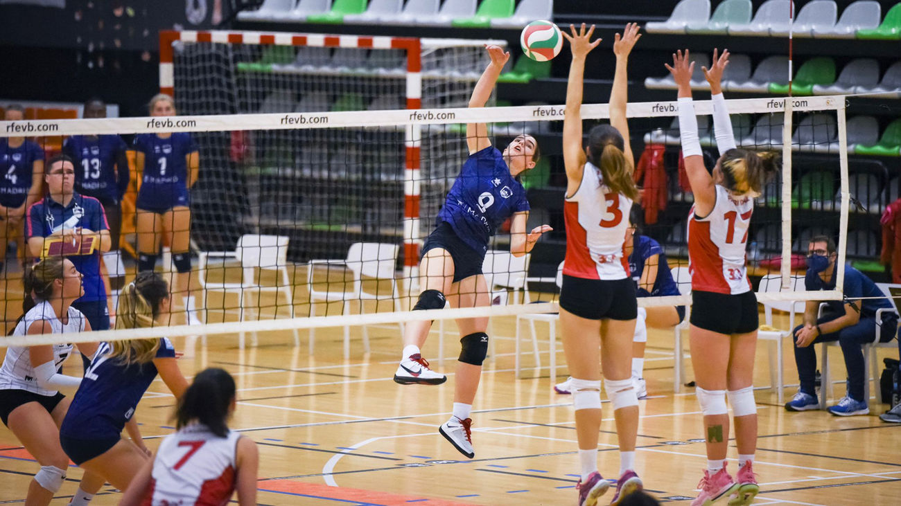 Voleibol Madrid Chamberí inicia la Superliga 2 con victoria ante el Vóley Sanse