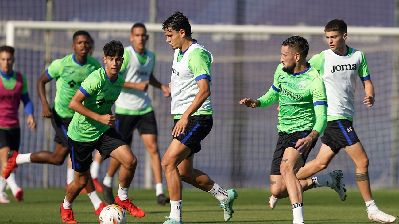 Quique recupera a los internacionales para su estreno ante el Levante