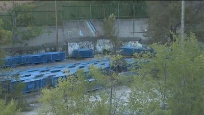 Vecinos de Hortaleza se quejan del ruido "insoportable" de un depósito de vallas