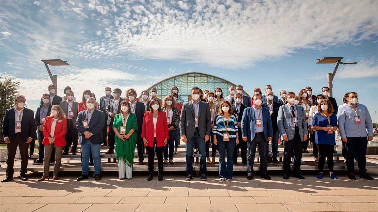 Sánchez arranca en Valencia el 40 Congreso del PSOE con una "foto de la unidad"