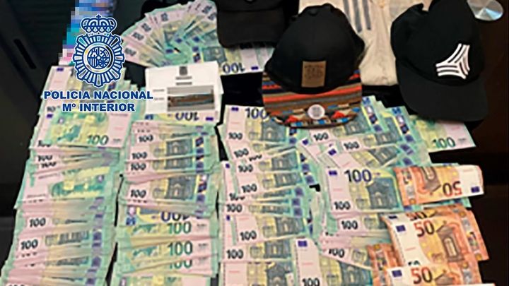 Dinero que había robado el detenido en Parla / POLICIA NACIONAL