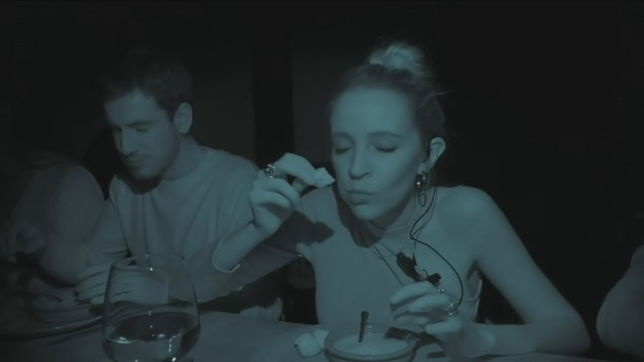 Menú sorpresa y a oscuras para potenciar los sentidos en ‘Dans Le Noir’ de Madrid