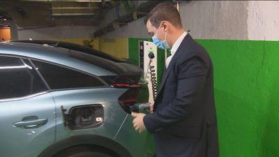 Madrid instalará más puntos de recarga para coches eléctricos en intercambiadores y zonas comerciales