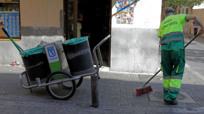 Los nuevos contratos de limpieza de Madrid capital crecerán un 45% y contarán con 2.000 trabajadores más