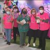 Los actos del Día del Cáncer de Mama llenan de rosa el Hospital Ramón y Cajal