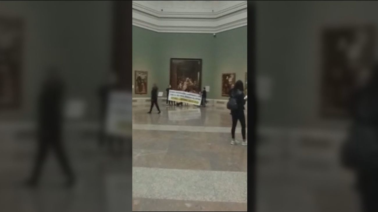 Protesta en el Prado de las víctimas del síndrome tóxico de la colza
