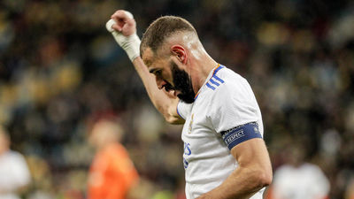 Benzema da caza a Santillana