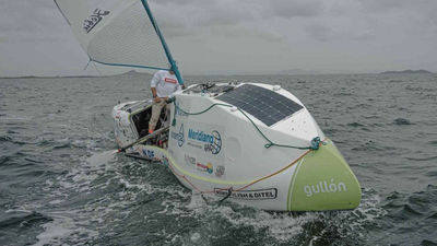 El madrileño Antonio de la Rosa cruzará por primera vez el Antártico a remo, a vela y en esquís en solitario