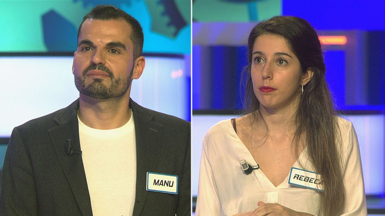 ¿De qué color eran las rosas que nunca faltaban en el escritorio de Gabriel García Márquez?