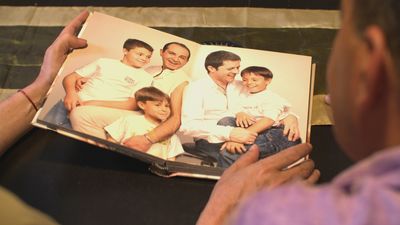 La emotiva historia de la primera familia numerosa gay de la Comunidad de Madrid