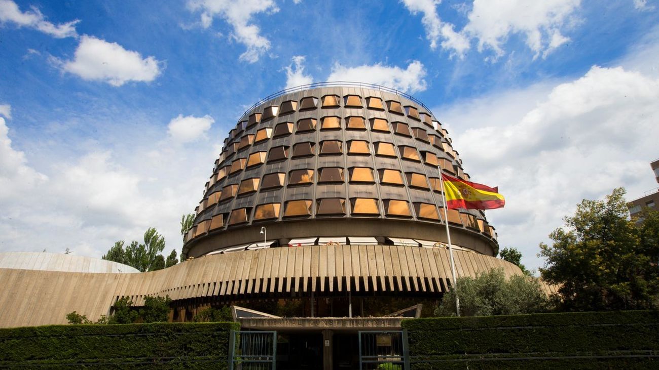 PSOE y PP pactan la renovación de los tribunales Constitucional y de Cuentas