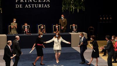 Oviedo asiste a una de las ceremonias más emotivas de los Premios Princesa de Asturias