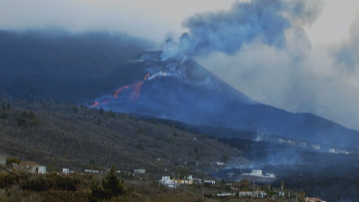 Sánchez vuelve por quinta vez a La Palma para conocer la evolución del volcán