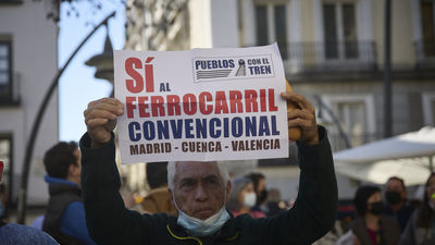 Manifestación en defensa del ferrocarril como medio de transporte sotenible