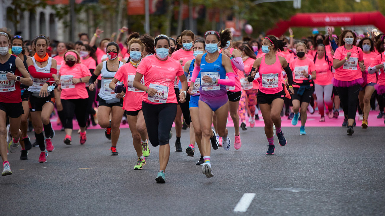 Más de 18.000 mujeres participan en Madrid  en la Carrera de la Mujer 2021